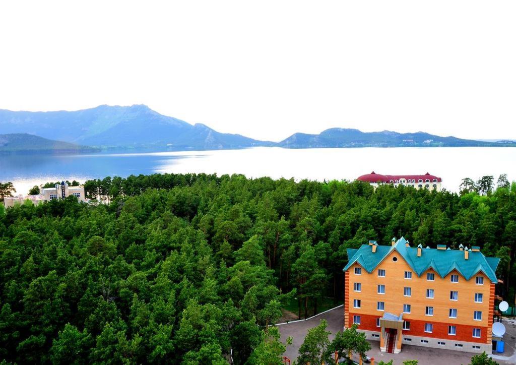 Hotel Nurlytau Borovoe Bagian luar foto